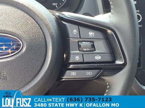 Used 2025 Subaru Forester Premium AWD/4WD image 18