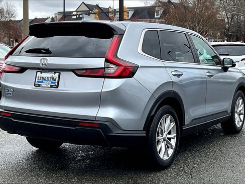 Used 2023 Honda CR-V EX image 2