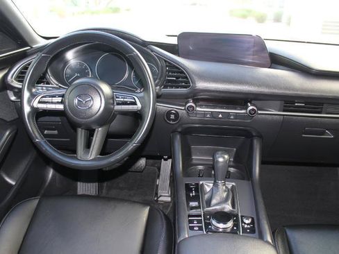 Used 2023 MAZDA MAZDA3 s FWD image 18