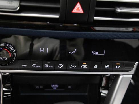 Used 2022 Kia Seltos Nightfall Edition image 22