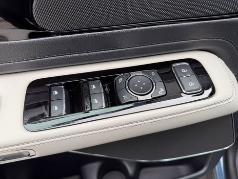 New 2026 Lincoln Aviator AWD image 14