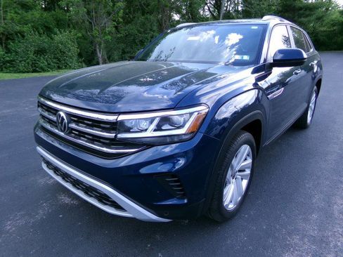 Used 2021 Volkswagen Atlas Cross Sport SE w/ Panoramic Sunroof Package AWD/4WD image 4