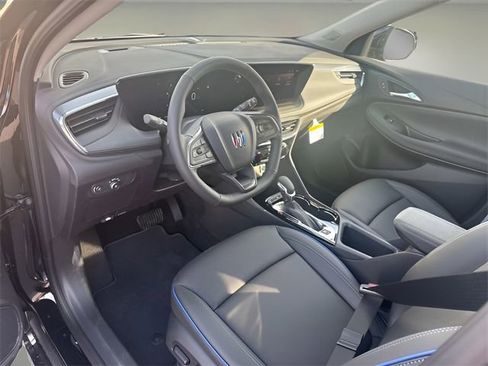 Used 2025 Buick Encore GX Sport Touring w/ Comfort Package image 9