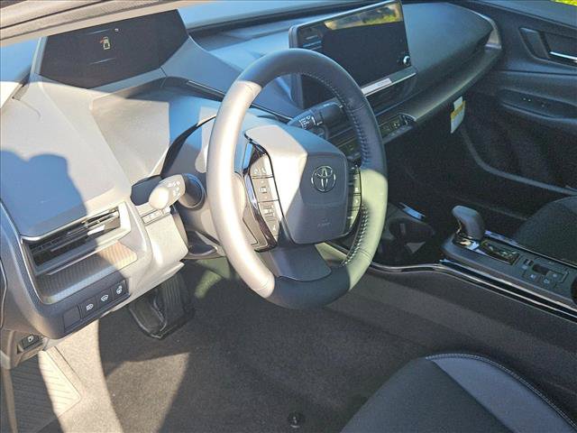 New 2027 Toyota Prius XLE FWD image 3