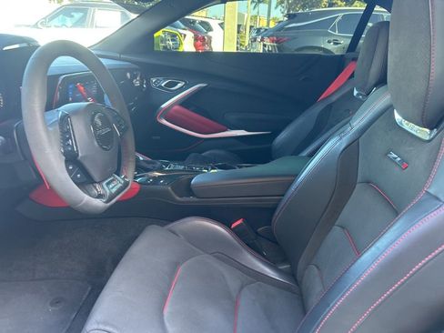 Used 2020 Chevrolet Camaro ZL1 image 15