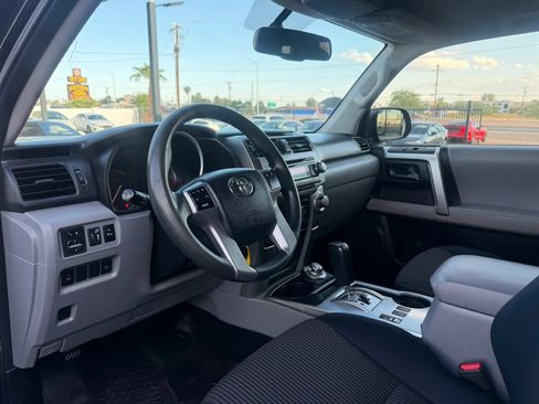 Used 2013 Toyota 4Runner SR5 AWD/4WD image 18