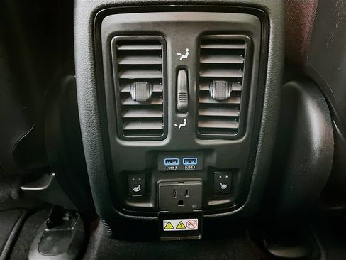 Used 2024 Dodge Durango R/T w/ Tow 'N Go Group AWD/4WD image 34
