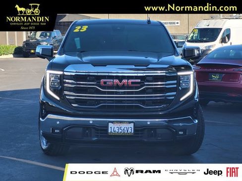 Used 2023 GMC Sierra 1500 SLT w/ SLT Premium Plus Package AWD/4WD image 2
