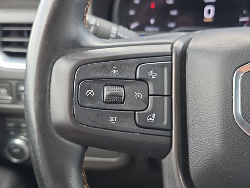 Used 2023 GMC Yukon XL AT4 w/ AT4 Premium Package AWD/4WD image 22