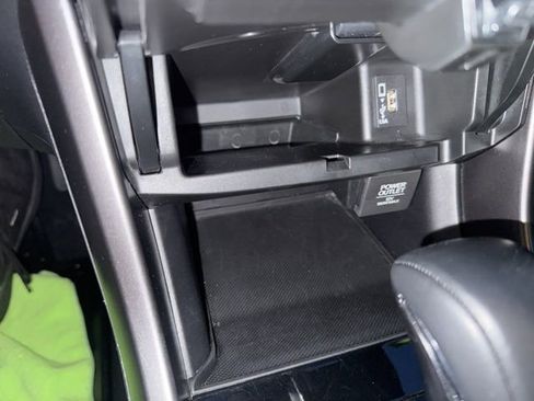 Used 2017 Honda Accord Touring image 28