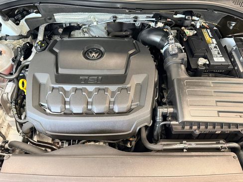 Used 2018 Volkswagen Tiguan SEL w/ 3rd Row Seat Package AWD/4WD image 49