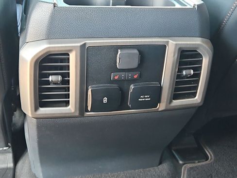 Used 2022 Ford F250 Platinum AWD/4WD image 24