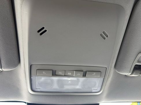 Used 2016 Buick Encore FWD image 38