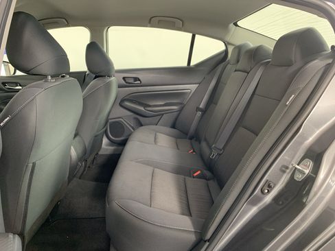 Used 2025 Nissan Altima 2.5 SV FWD image 31