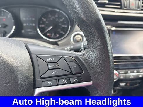 Used 2017 Nissan Rogue SL w/ SL Premium Package AWD/4WD image 16