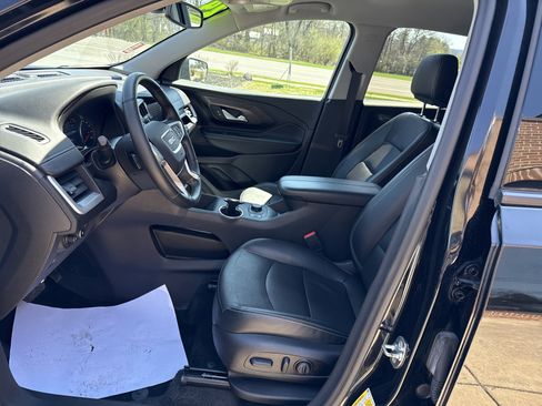 Used 2024 GMC Terrain SLT AWD/4WD image 22