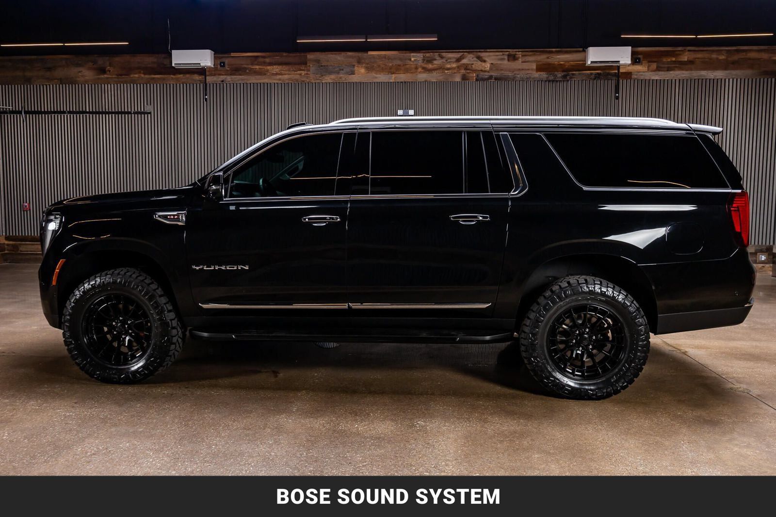 Used 2025 GMC Yukon XL Elevation AWD/4WD image 6