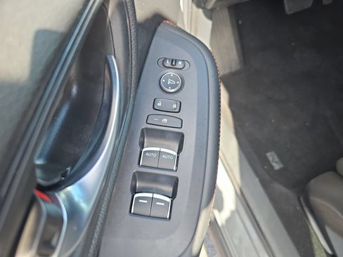 Certified 2025 Honda HR-V Sport image 14