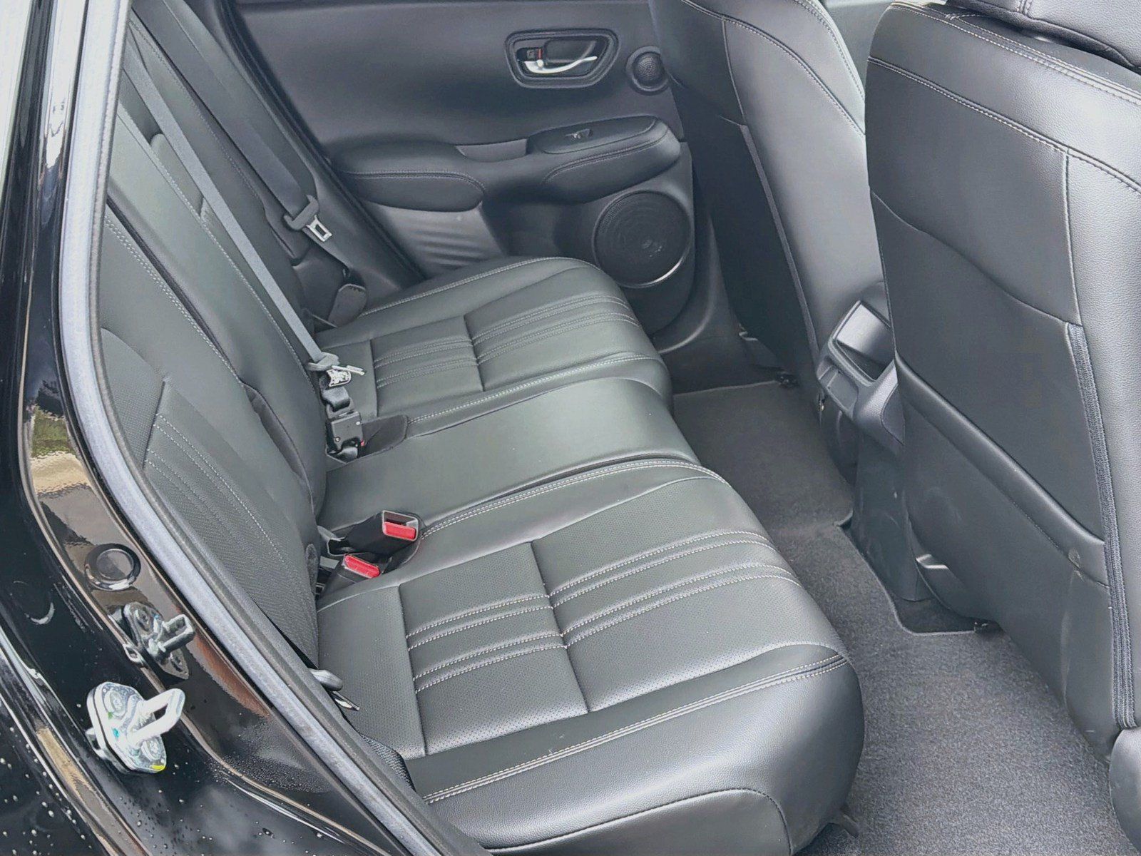 Used 2025 Honda HR-V EX-L image 29