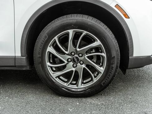 Used 2022 Lincoln Corsair AWD w/ Equipment Group 101A image 5