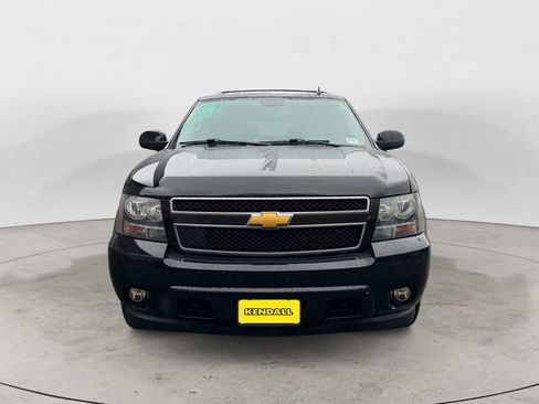 Used 2014 Chevrolet Suburban LT image 8