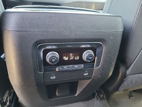 Used 2024 Chevrolet Tahoe LT RWD image 21