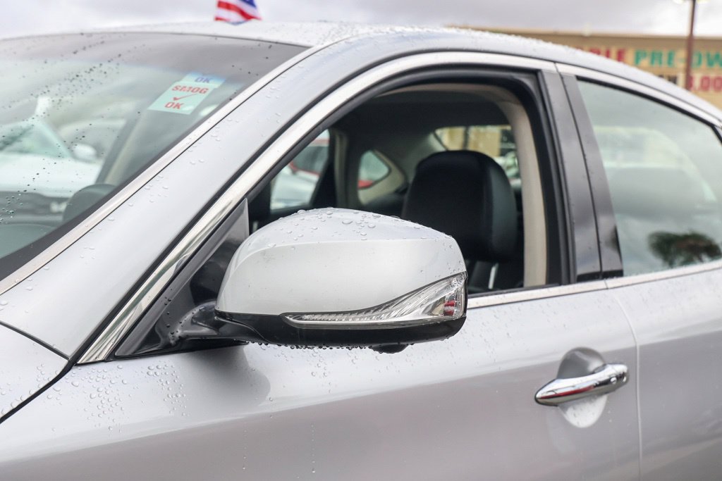 Used 2019 INFINITI Q70 Luxe AWD/4WD image 13