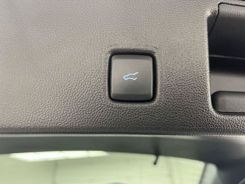 Used 2025 Ford Escape ST-Line w/ Tech Pack #1 AWD/4WD image 31