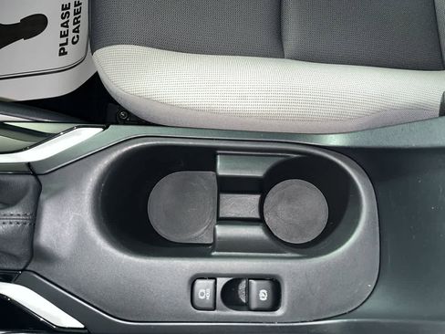 Used 2023 Toyota Corolla LE image 21