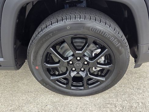 New 2026 Jeep Compass Latitude image 16