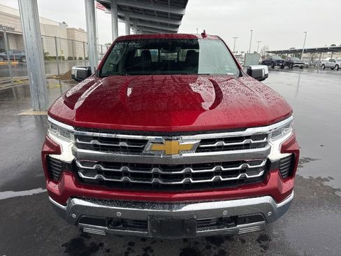 Used 2022 Chevrolet Silverado 1500 LTZ w/ LTZ Premium Package image 8