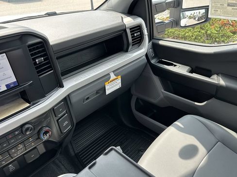 New 2026 Ford F250 XL w/ XL Driver Assist Package RWD image 12