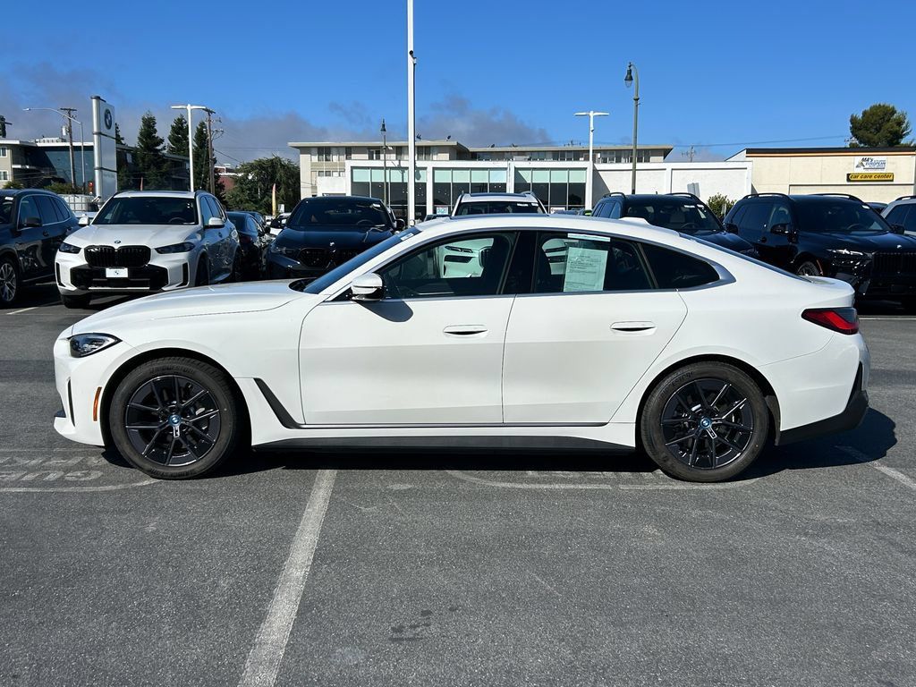Used 2023 BMW i4 eDrive35 w/ Premium Package RWD image 2