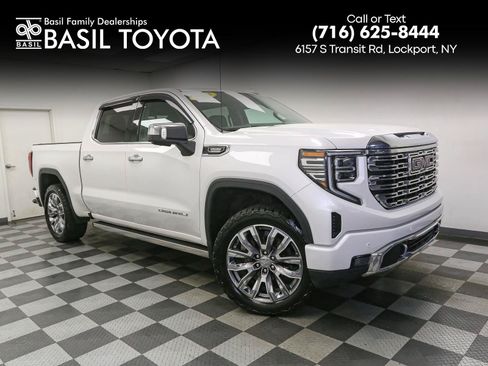 Used 2024 GMC Sierra 1500 Denali w/ Denali Reserve Package AWD/4WD image 1