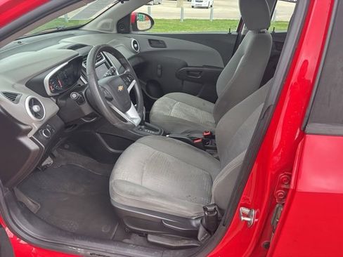 Used 2020 Chevrolet Sonic LT FWD image 6