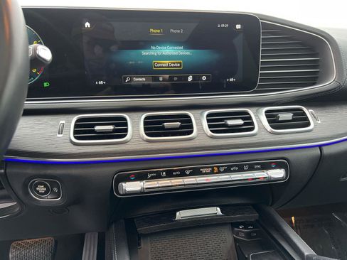 Used 2022 Mercedes-Benz GLS 450 4MATIC image 30