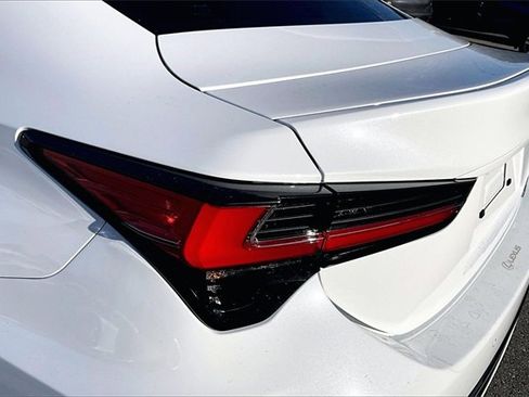 Used 2020 Lexus RC F F image 20