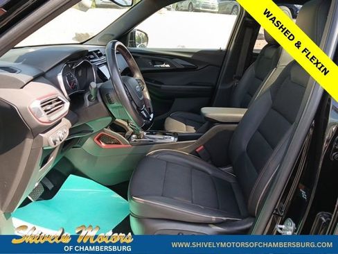 Used 2022 Chevrolet TrailBlazer RS w/ Sun and Liftgate Package image 12
