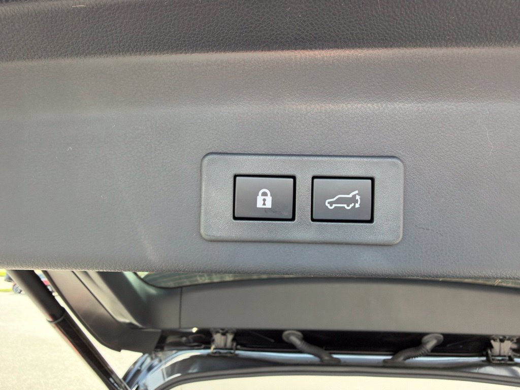 Certified 2026 Subaru Ascent Premium AWD/4WD image 18