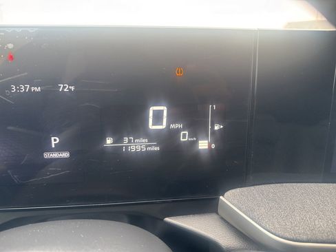 Certified 2025 Nissan Kicks SV image 36