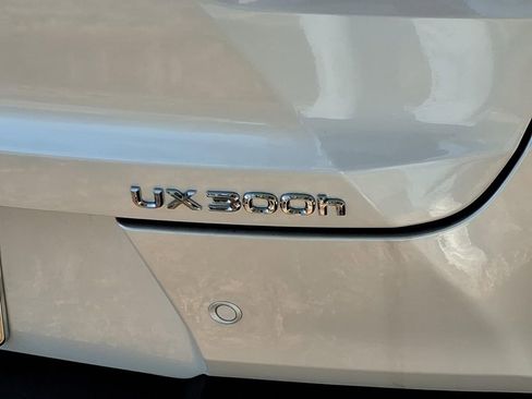 New 2025 Lexus UX 300h FWD image 7