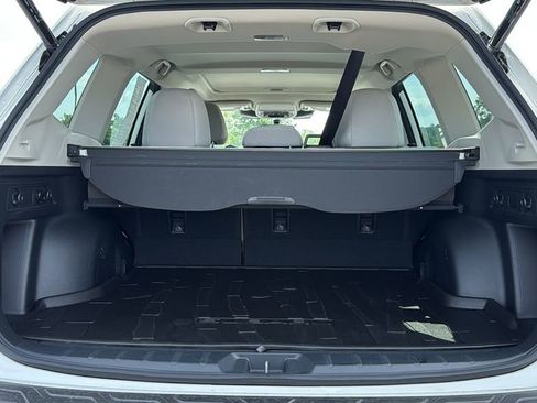 Certified 2023 Subaru Forester Premium AWD/4WD image 28