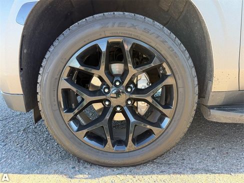 Used 2021 GMC Yukon XL SLT image 10