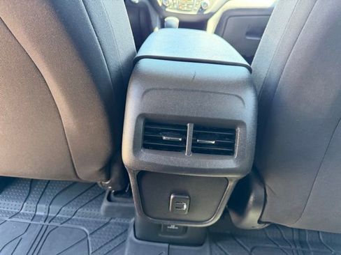 Used 2022 Chevrolet Equinox LT image 14