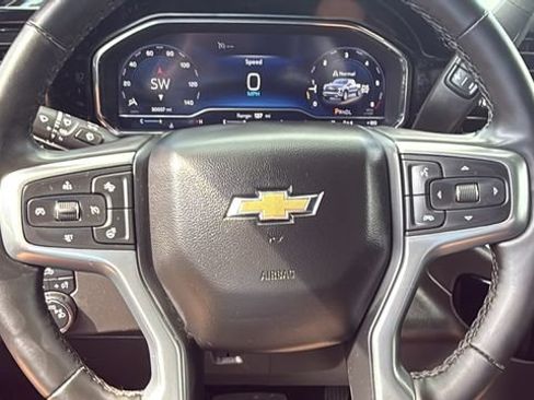 Used 2024 Chevrolet Silverado 1500 LT AWD/4WD image 15