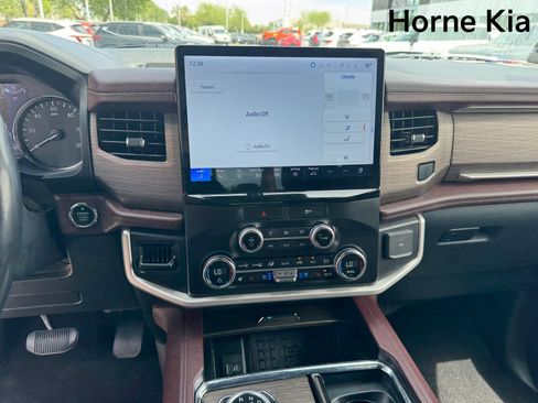 Used 2022 Ford Expedition Max Limited AWD/4WD image 21
