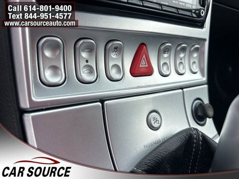 Used 2007 Chrysler Crossfire Base image 14