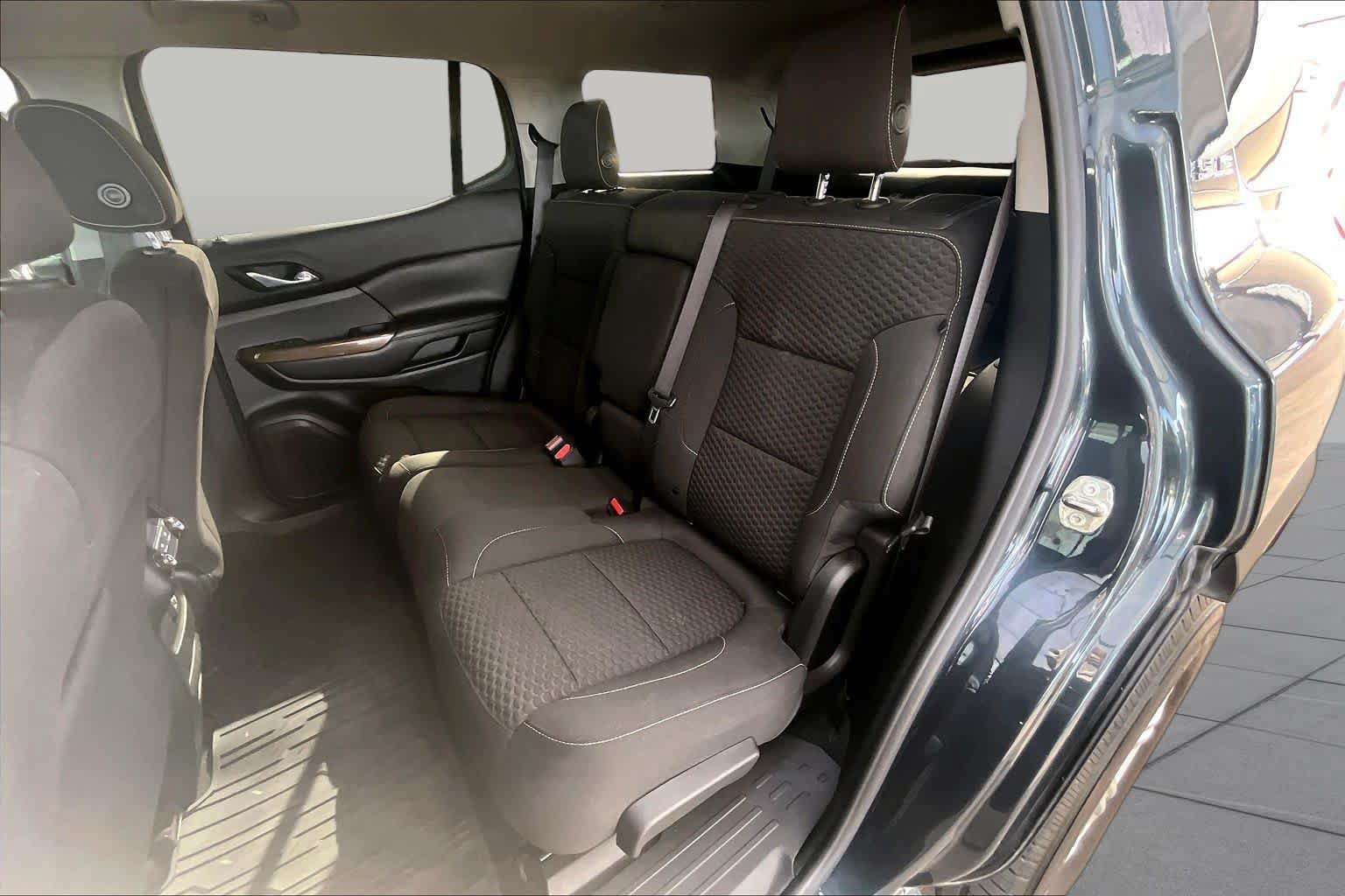 Used 2019 GMC Acadia SLE FWD image 21