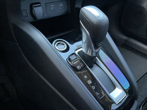 New 2025 Nissan Versa SR w/ Trunk Package image 30