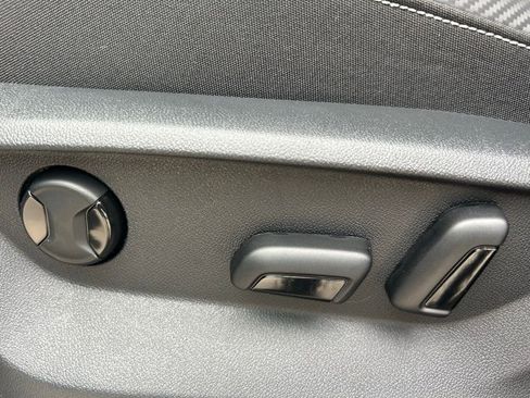 New 2026 Volkswagen Atlas Cross Sport SE image 52